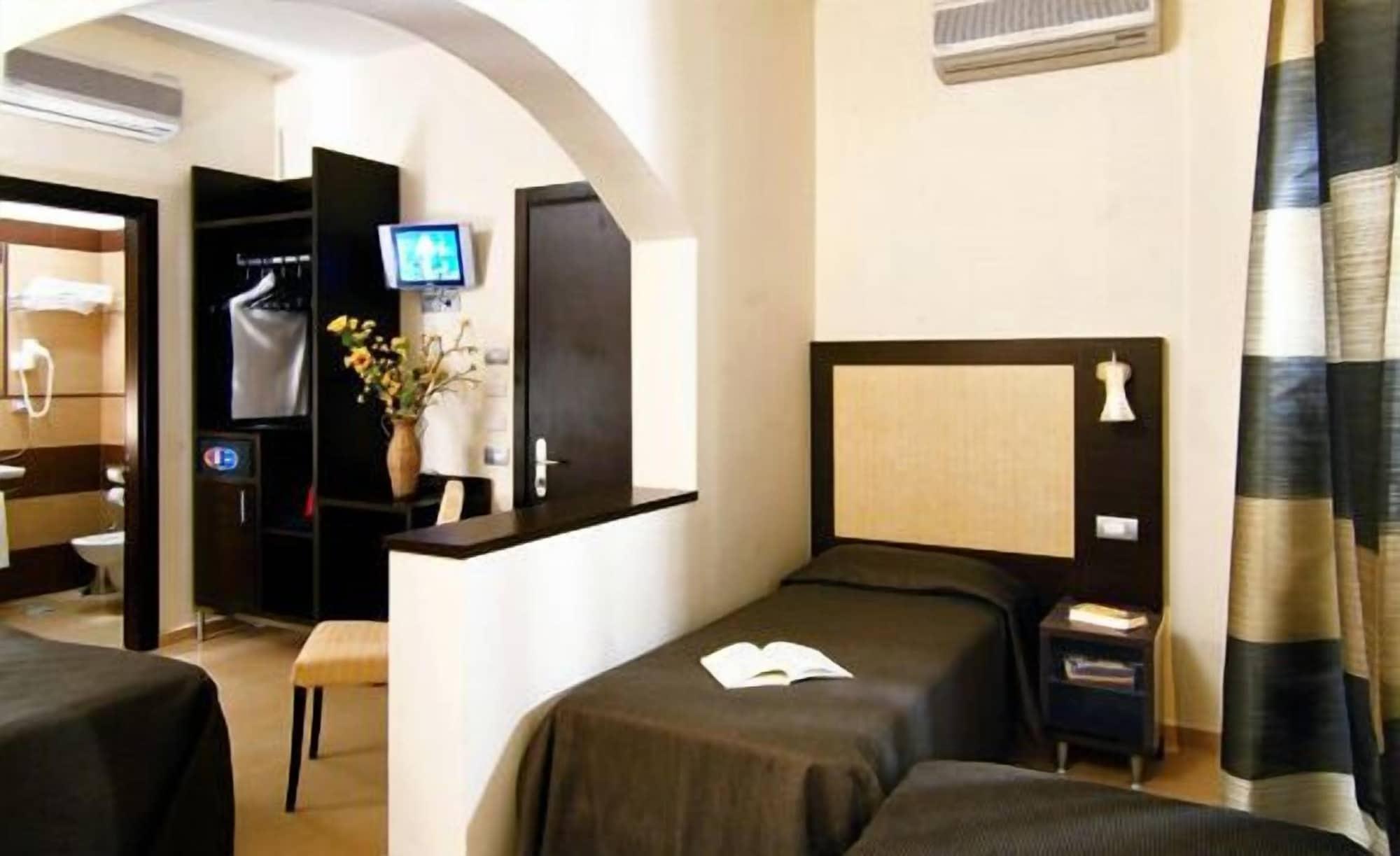 Hotel Dei Mille Rzym Zewnętrze zdjęcie