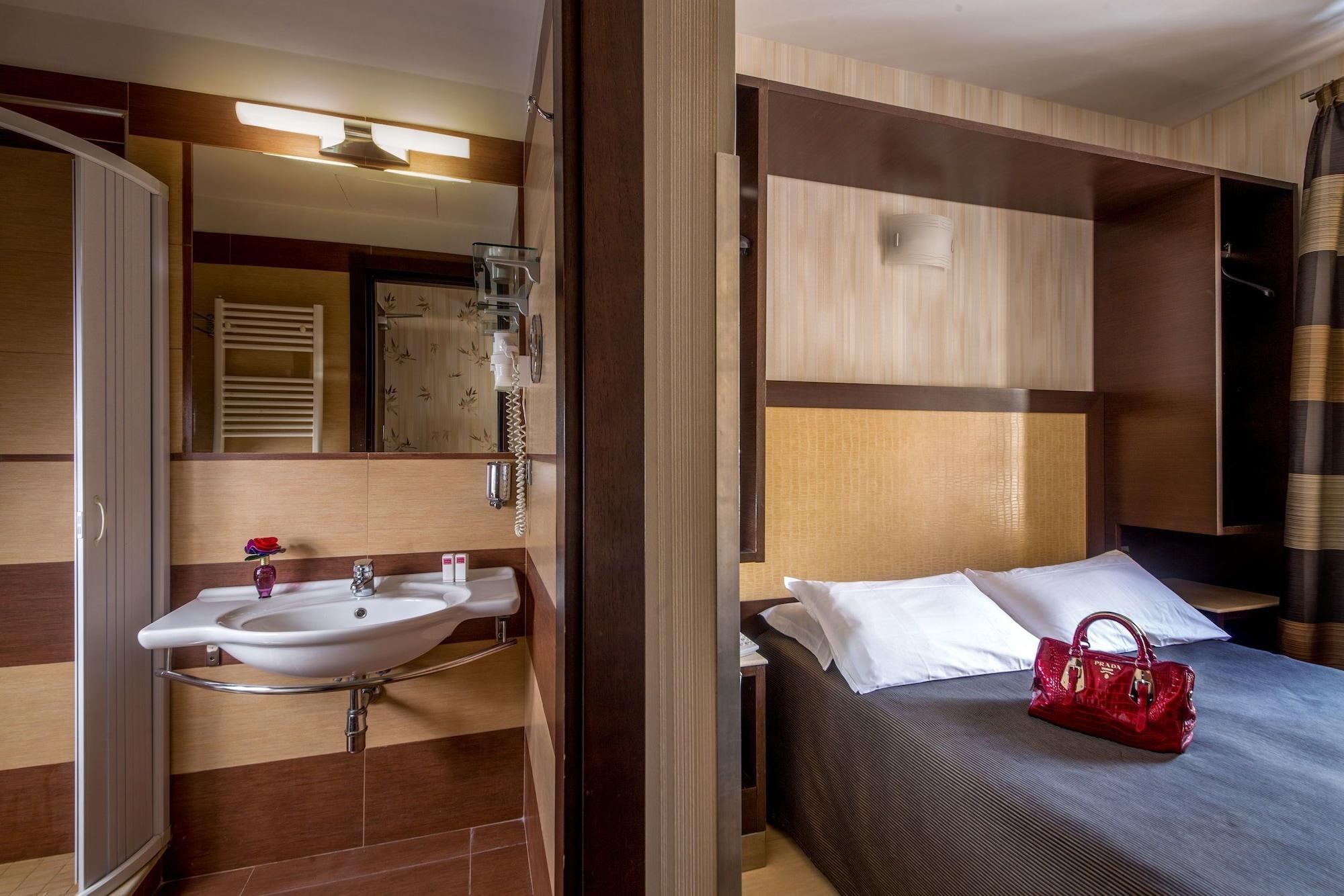 Hotel Dei Mille Rzym Zewnętrze zdjęcie