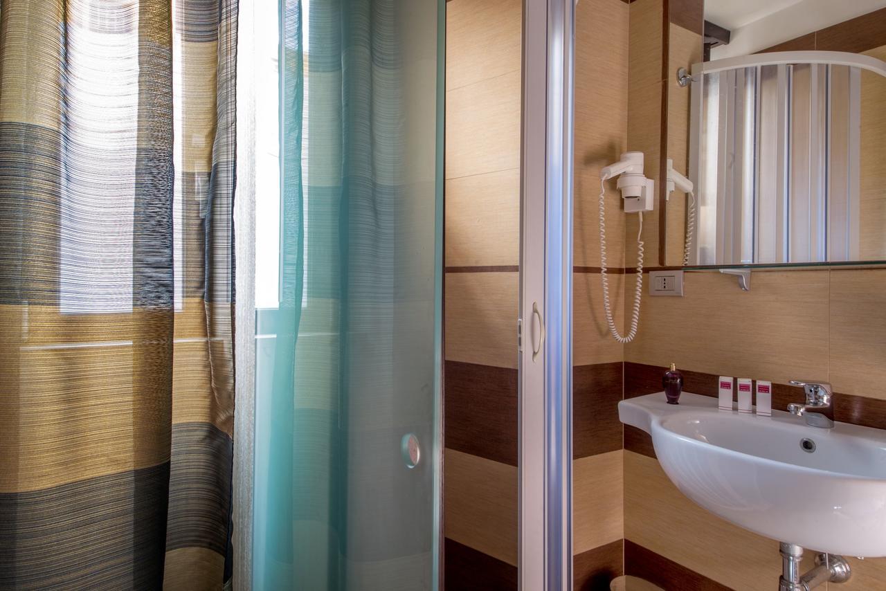 Hotel Dei Mille Rzym Zewnętrze zdjęcie